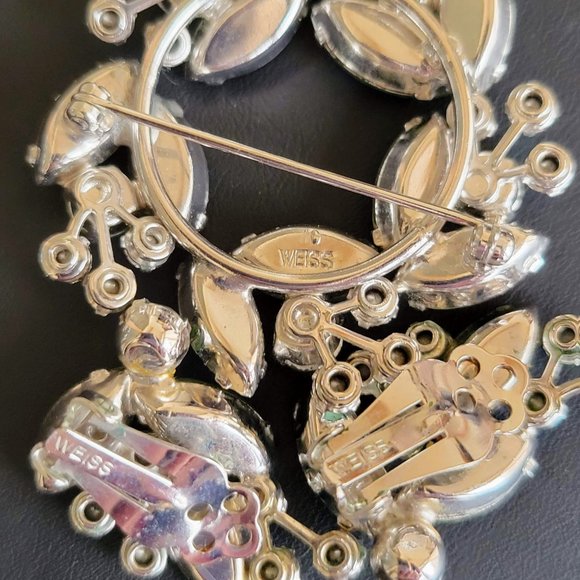 Vintage Weiss Rhinestone Circle Brooch and Earring Set - Picture 8 of 8